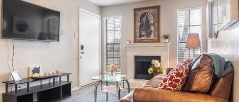 TV, fireplace