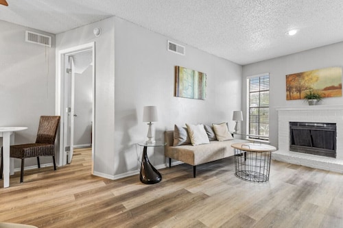 ~EXTENDED STAY~ Affordable in DFW! Free WiFi!