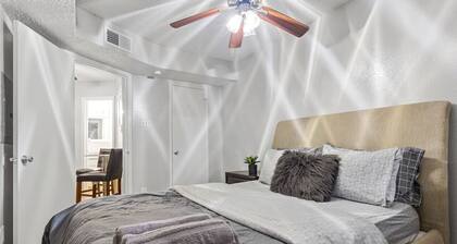 AFFORDABLE & COZY ONE BEDROOM APARTMENT!