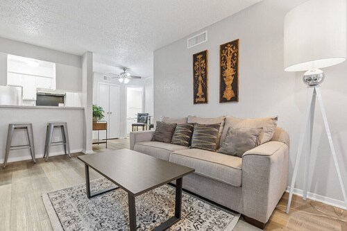 AFFORDABLE & COZY ONE BEDROOM APARTMENT!