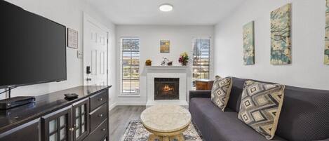 TV connectée, cheminée