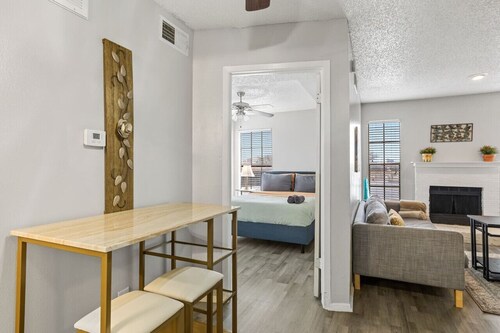 PERFECT FOR LONG STAYS! CENTRAL DFW