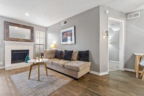 TV, fireplace
