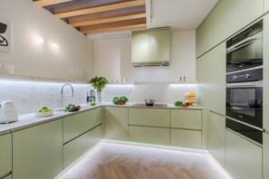 Fridge, microwave, oven, dishwasher