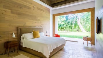 6 slaapkamers, een kluis op de kamer, een strijkplank/strijkijzer