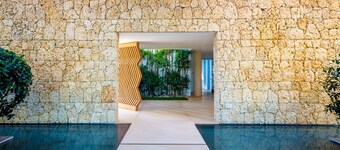 Beautiful Casa Campo Italian designed luxurious 6 bedroom villa & golf/sea views