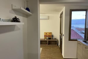 Interior - Apartament z widokiem na morze 20 m od plaży w Giardini Naxos na Sycylii. (Giardini Naxos)