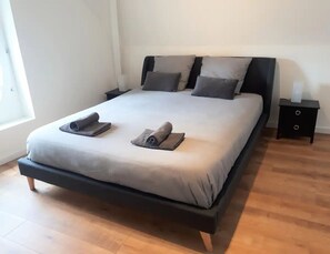 1 bedroom, WiFi, bed sheets - Au Pied du Beffroi - Superbe Emplacement (Arras)