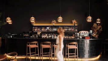 2 bares/lounges, bar de coquetéis
