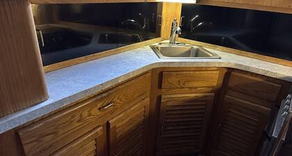 Annapolis Boat Life - Overnight Stays