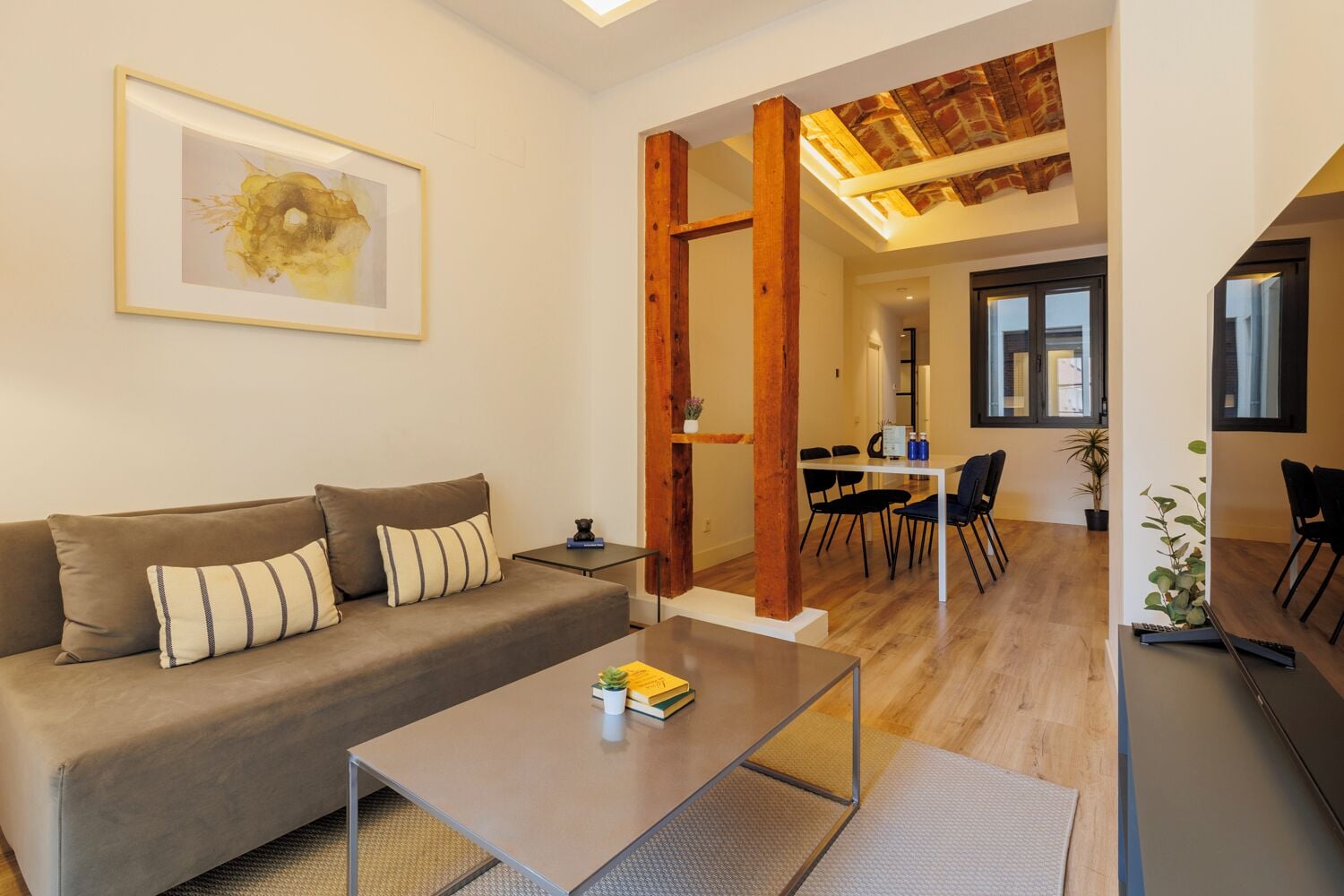 精緻公寓, 城市景觀 | 起居區