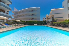 Utomhuspool