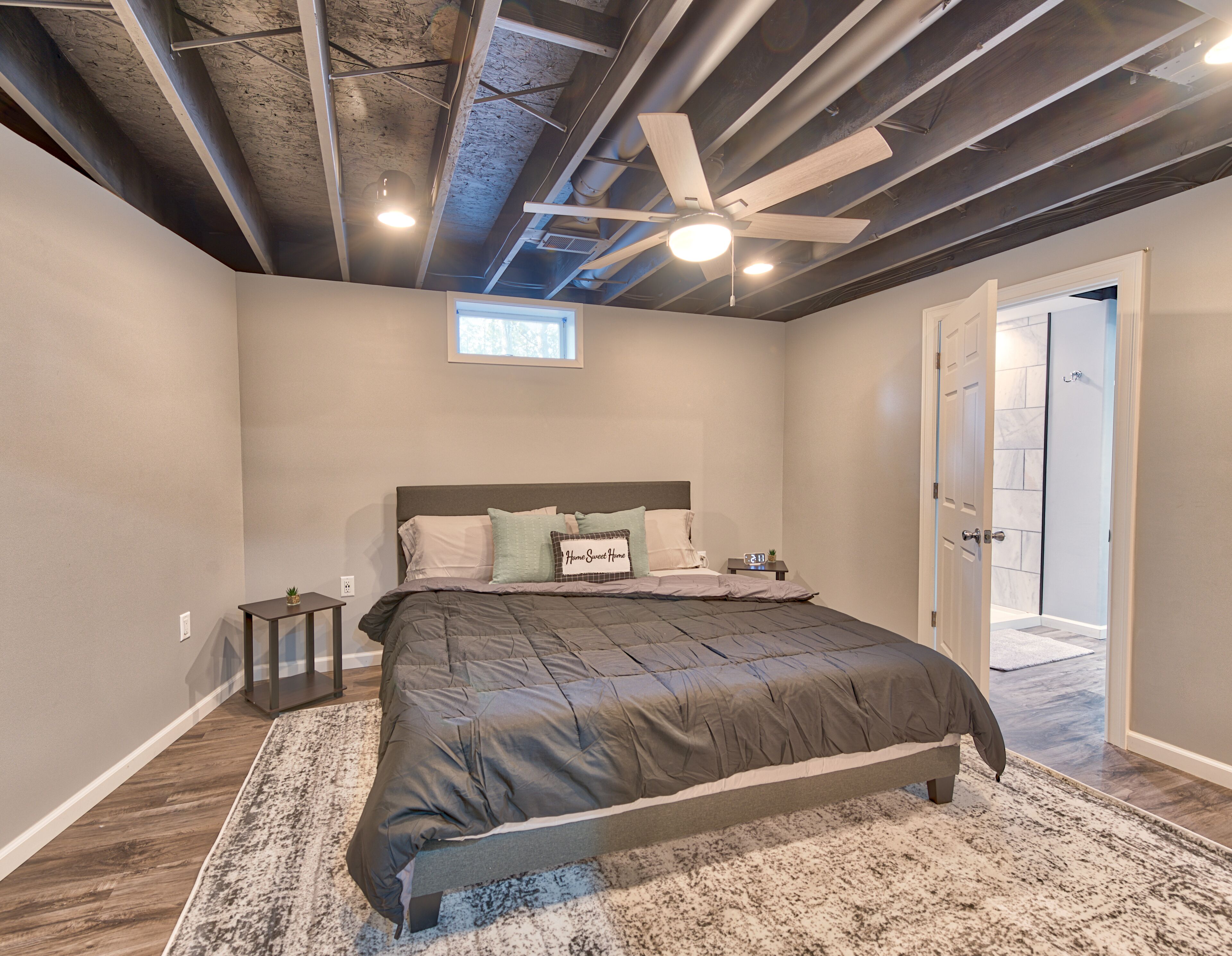 4 Schlafzimmer, Bügeleisen/Bügelbrett, kostenloses WLAN, Bettwäsche
