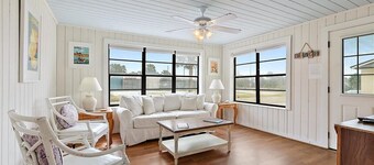 Spacious Beachfront 2BR on Vilano Beach