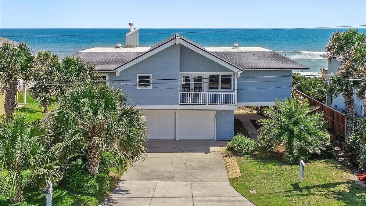 Sandy Shores | Wren Beach Rentals by Portoro