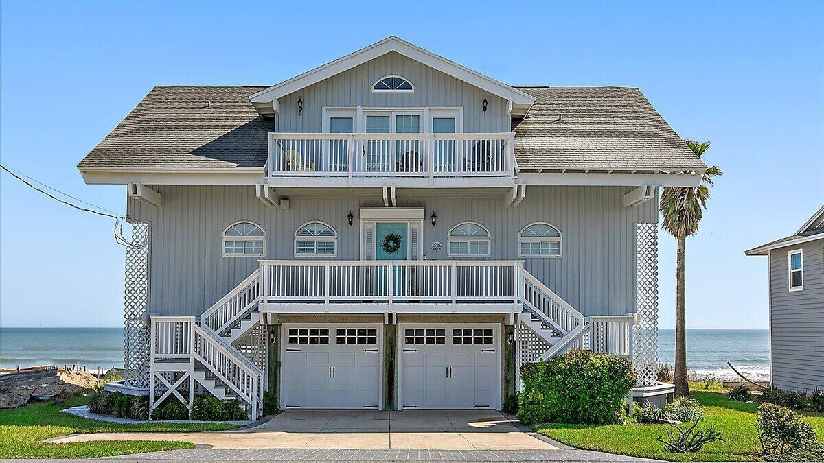 Southern Charm | Wren Beach Rentals by Portoro
