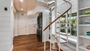 Interior - Chic Oceanfront with Wrap Deck and Beach Walkway (Ponte Vedra Beach)
