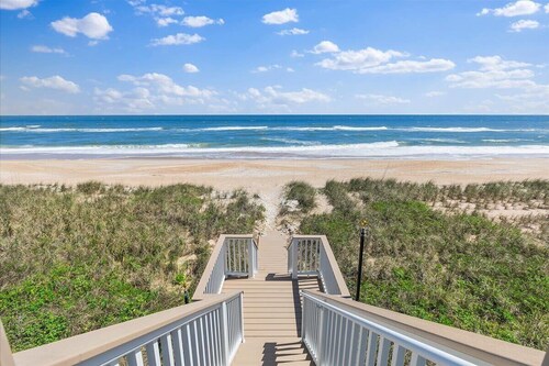 Seawatch | Wren Beach Rentals by Portoro