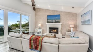 Unclassified image, 2 of 50, button