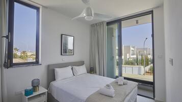 3 chambres, fer et planche Ă repasser, lit parapluie, accĂšs Internet