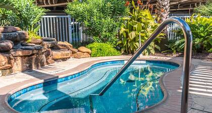 Seascape Condo "Beach Beauty"- ON The Beach-Top Floor-Heated Pool/2 Hot Tubs-Ocean Views(2320)