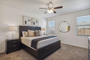 5 bedrooms, WiFi, bed sheets