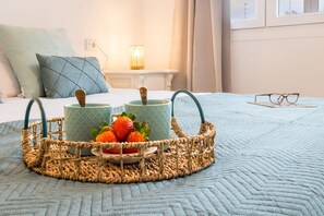 2 slaapkamers, een strijkplank/strijkijzer, gratis wifi, beddengoed