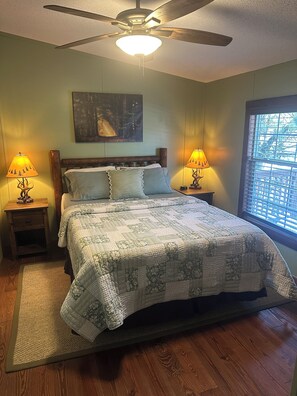 4 bedrooms, iron/ironing board, travel cot, free WiFi