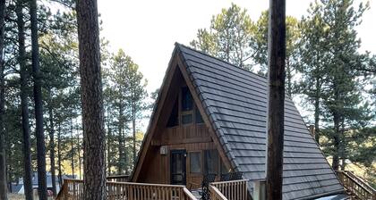 Black Hills Peaceful Chalet
