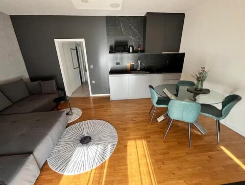 Apartman 4U near Zagreb Airport, private parking
