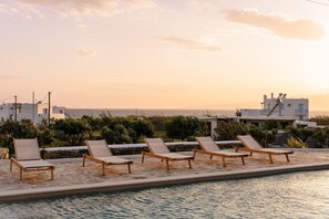 Outdoor pool - Villa Iliaki
Ιδανική για όσους θέλουν να αφεθούν να τους παρασύρει το καλοκαίρι. (ΚΑΣΤΡΑΚΙ)