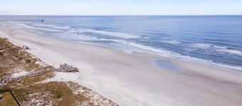 Sunshine House 2|1 Blk to Beach| Close to Mayo