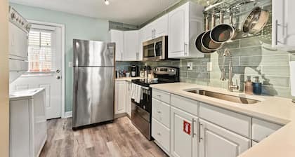 Ocean Blue Cottage|1 Block to Beach| Close to Mayo