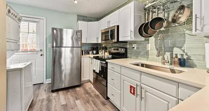 Ocean Blue Cottage|1 Block to Beach| Close to Mayo