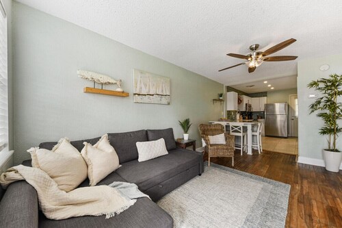 Ocean Blue Cottage 2|1 Blk to Beach| Close to Mayo
