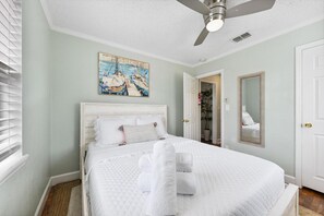 2 bedrooms, iron/ironing board, travel cot, WiFi