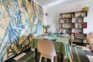 Dining - Le Floreal - Vue mer, proche plage, parking privé (Bandol)