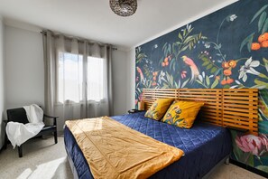 2 bedrooms, iron/ironing board, free WiFi, bed sheets