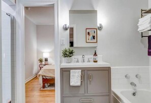 Towels, soap, shampoo, toilet paper