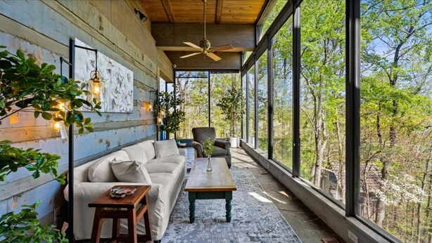 Smart TV - Sky-Filled King Suite | Walk-In Shower | Private Balcony (Townsend)