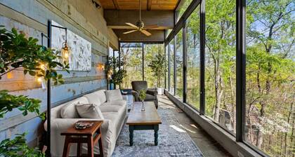 Cove Shack Cabin - Private Deck and Mountain Retreat Feel