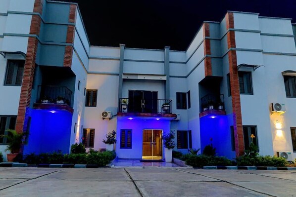 Exterior - Fragrance Apartments and Suites (Ibadan)