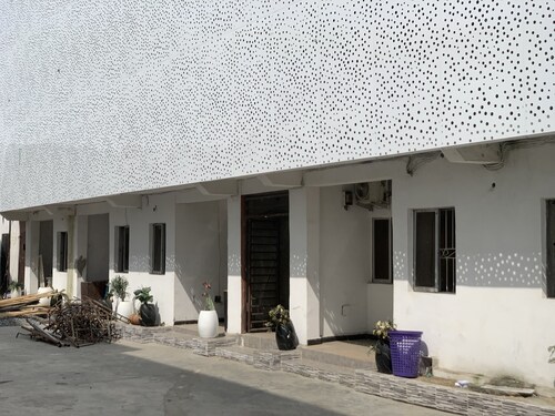 New Travellers Lodge