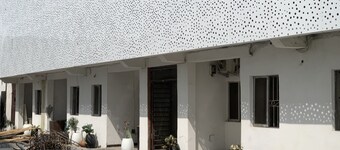 New Travellers Lodge