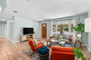 Smart TV - Coastal Oasis on Anastasia Island with Heated Pool and Hot Tub (St. Augustine)