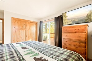 3 chambres, fer et planche à repasser, Wi-Fi, draps fournis