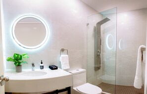 シャワー、ヘアドライヤー