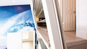 1 bedroom, desk, iron/ironing board, WiFi