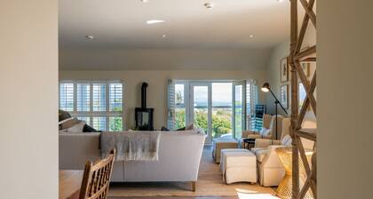 The Roost : Two Pet-Friendly Apartments Sleeping 10 in Rhoscolyn | Managed by Anglesey Holiday Letti