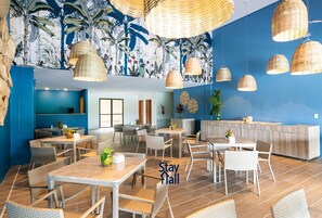 Bungalow | Dining - Bangalo Cond Beira Mar c Piscina SH017 (Tamandaré)